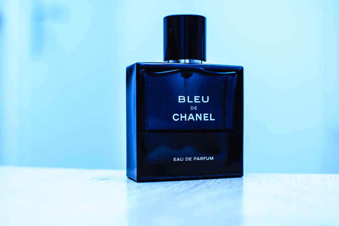 Unveiling Elegance: Top Fragrance Trends for the Season